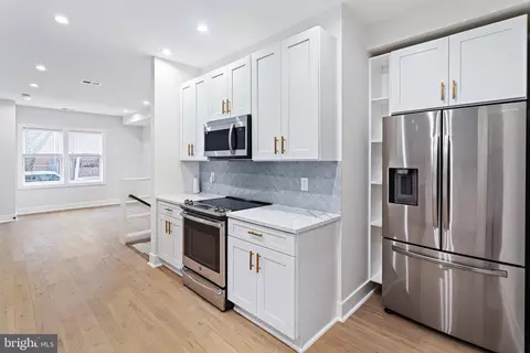 1413 Staples St NE #1, Washington, DC 20002 photo 3
