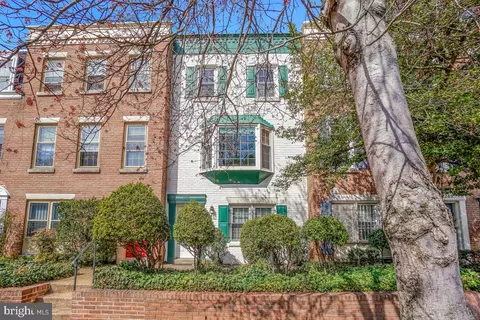 1246 C St SE, Washington, DC 20003 photo 2