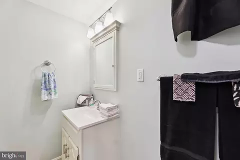 2217 46th St NW, Washington, DC 20007 photo 24