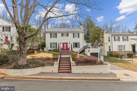 2217 46th St NW, Washington, DC 20007 photo 3