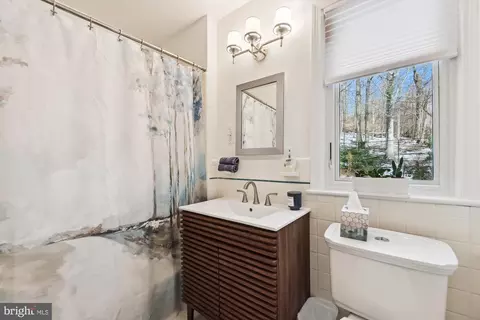 2217 46th St NW, Washington, DC 20007 photo 20