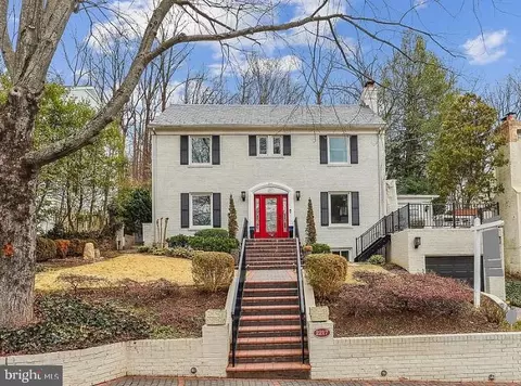 2217 46th St NW, Washington, DC 20007 photo 4