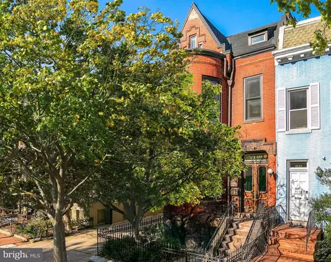 2139 N Street St NW #4, Washington, DC 20037