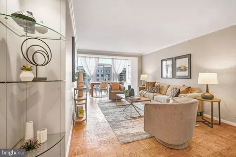 730 24th St NW #701/702, Washington, DC 20037