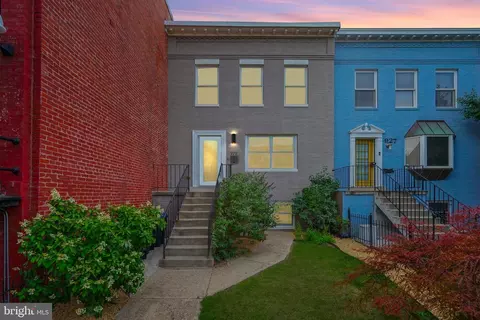 929 T St NW, Washington, DC 20001