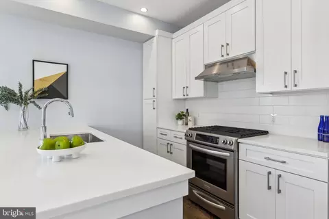 16 17th St NE #331, Washington, DC 20002 photo 13