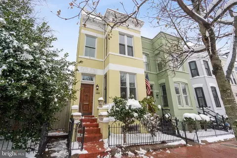 153 E Street St SE, Washington, DC 20003