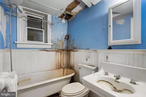 308 5th St SE, Washington, DC 20003 photo 38