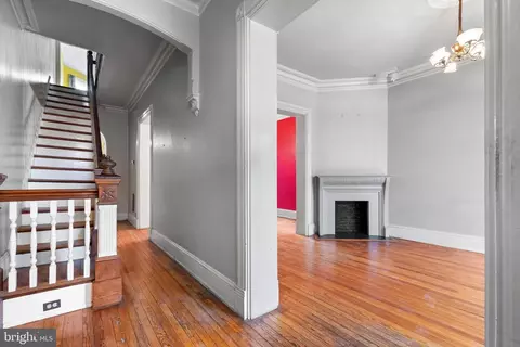 308 5th St SE, Washington, DC 20003 photo 2