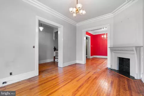 308 5th St SE, Washington, DC 20003 photo 4
