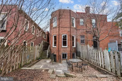 308 5th St SE, Washington, DC 20003 photo 15