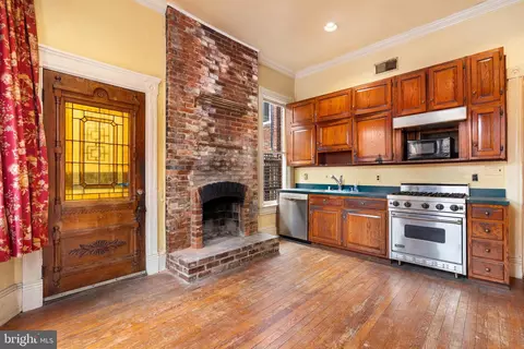 308 5th St SE, Washington, DC 20003 photo 9