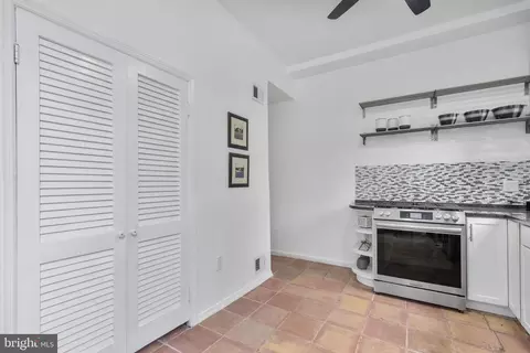 622 C St NE, Washington, DC 20002 photo 12