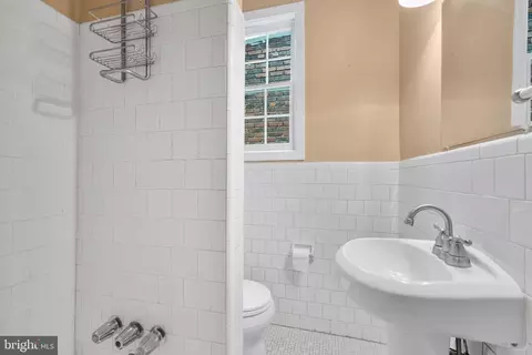622 C St NE, Washington, DC 20002 photo 35