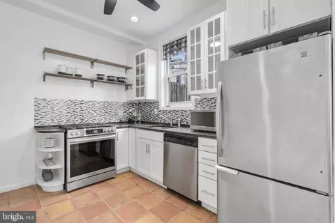 622 C St NE, Washington, DC 20002 photo 13