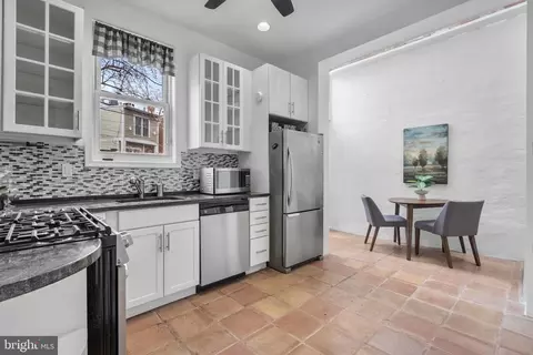 622 C St NE, Washington, DC 20002 photo 15