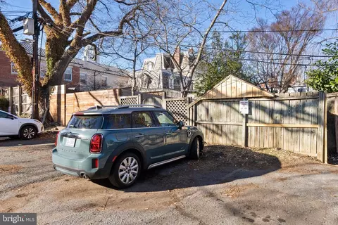 Exterior - 3237 N Street NW #16, Washington, DC 20007 photo 4 of 5