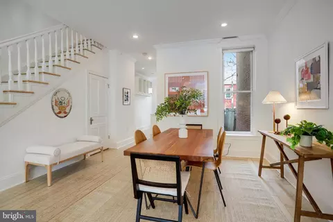 Dining - 1322 E Street St NE, Washington, DC 20002 photo 3 of 5