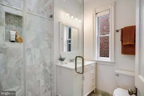 Bath - 1322 E Street St NE, Washington, DC 20002 photo 5 of 6