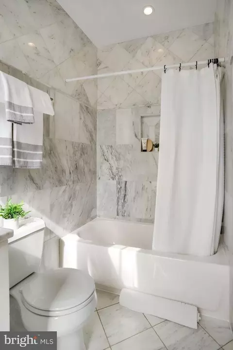Bath - 1322 E Street St NE, Washington, DC 20002 photo 4 of 6