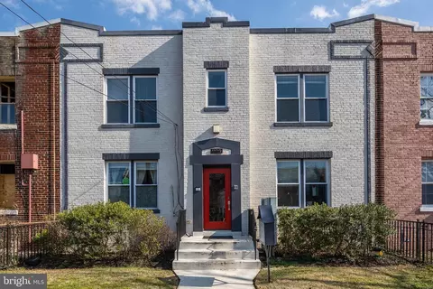5109 2nd St NW #4, Washington, DC 20011