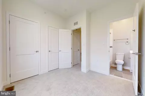 Bedroom - 4908 E Capitol NE, Washington, DC 20019 photo 4 of 6