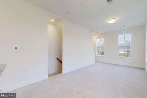 Living - 4908 E Capitol NE, Washington, DC 20019 photo 4 of 4