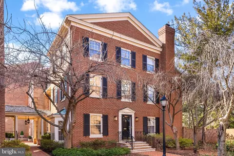4412 Westover Pl NW, Washington, DC 20016