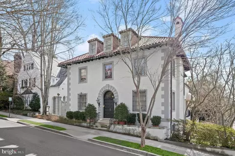 2330 Tracy Pl NW, Washington, DC 20008