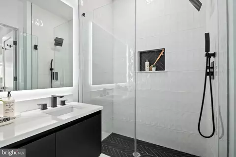 655 Morton Pl NE #2, Washington, DC 20002 photo 23