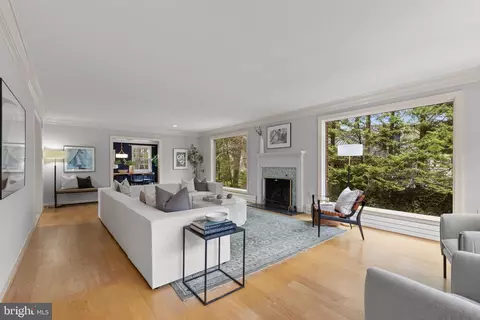 Living - 4525 28th St NW, Washington, DC 20008 photo 2 of 7