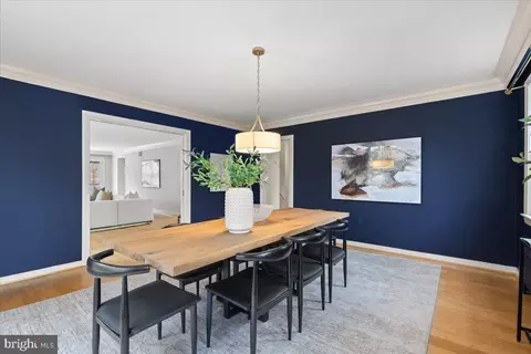 Dining - 4525 28th St NW, Washington, DC 20008 photo 3 of 4