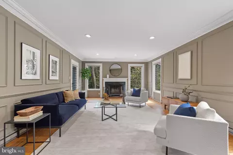 Living - 4525 28th St NW, Washington, DC 20008 photo 3 of 7