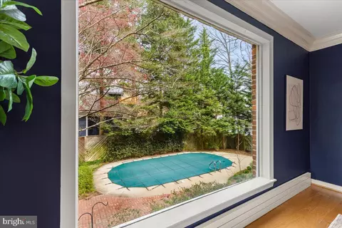 Exterior - 4525 28th St NW, Washington, DC 20008 photo 2 of 8
