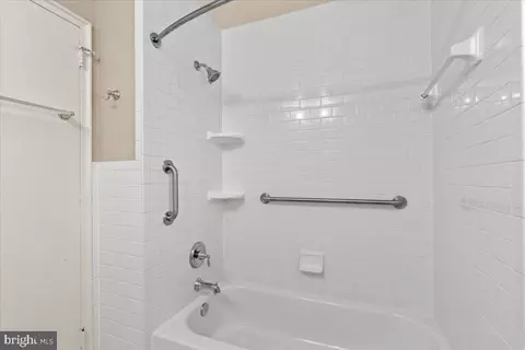 Bath - 4525 28th St NW, Washington, DC 20008 photo 5 of 6