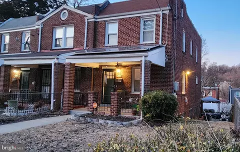 4038 Blaine St NE, Washington, DC 20019
