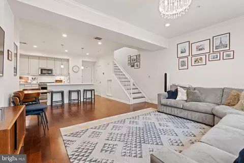 2508 Hurston Ln NE #9, Washington, DC 20018