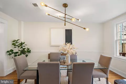 1735 34th St NW, Washington, DC 20007 photo 8