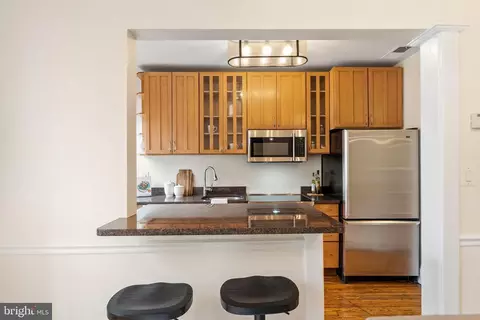 1735 34th St NW, Washington, DC 20007 photo 9