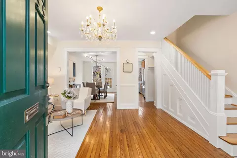 1735 34th St NW, Washington, DC 20007 photo 3
