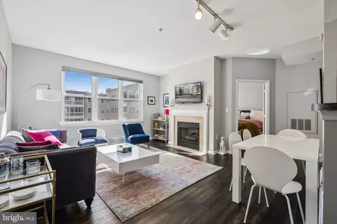 2004 11th St NW #334, Washington, DC 20001