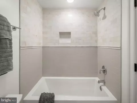 Bath - 1717 Euclid St NW #1, Washington, DC 20009 photo 4 of 4