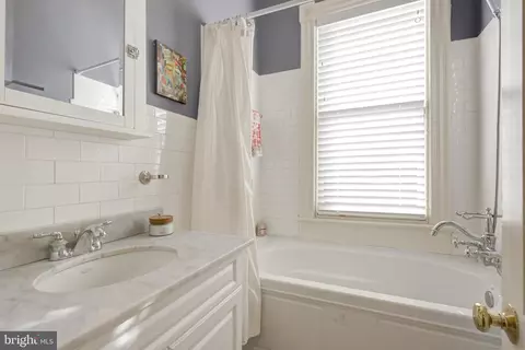 11 6th St SE, Washington, DC 20003 photo 23