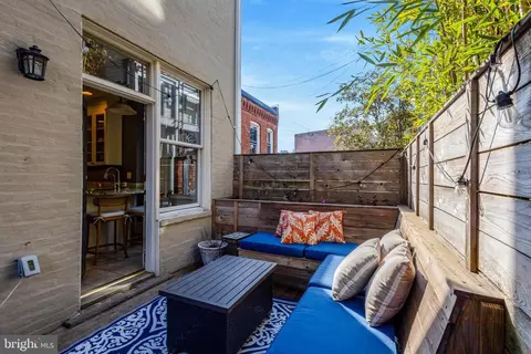 11 6th St SE, Washington, DC 20003 photo 18