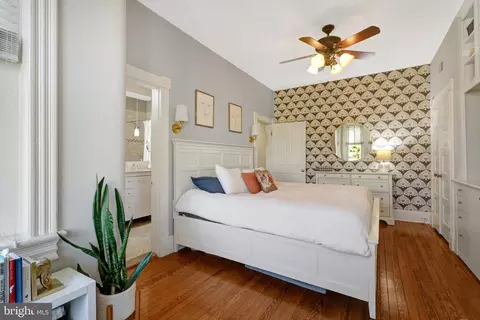 11 6th St SE, Washington, DC 20003 photo 30