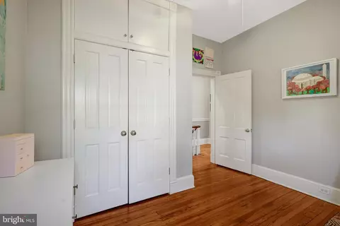 11 6th St SE, Washington, DC 20003 photo 27