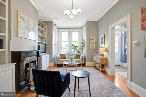 11 6th St SE, Washington, DC 20003 photo 10