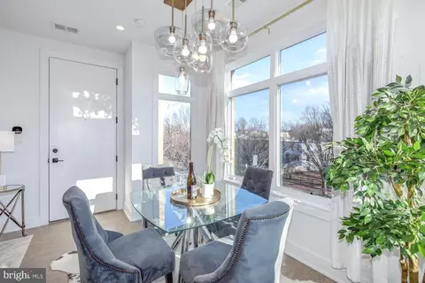 1220 Potomac Ave SE #8, Washington, DC 20003