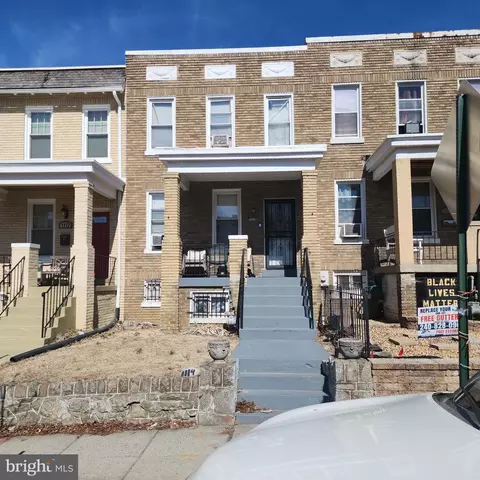 1114 Oates St NE, Washington, DC 20002
