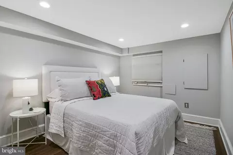239 11th St SE, Washington, DC 20003 photo 45